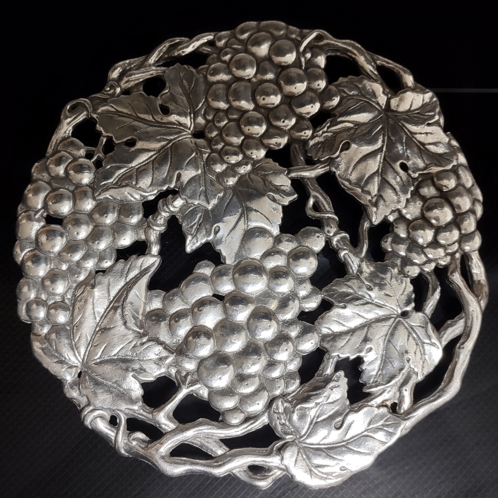Arthur Court Silver Grape Leaf Trivet